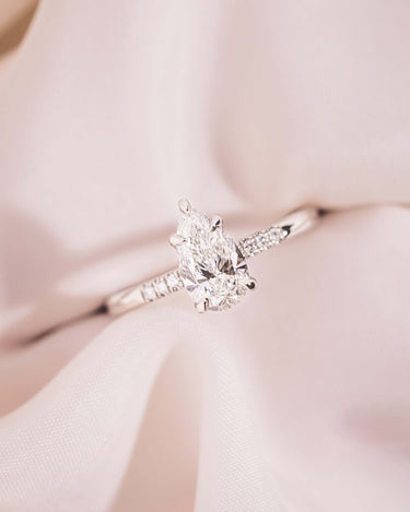 Michelle - Pear Lab - Diamond - Zen Moissanite