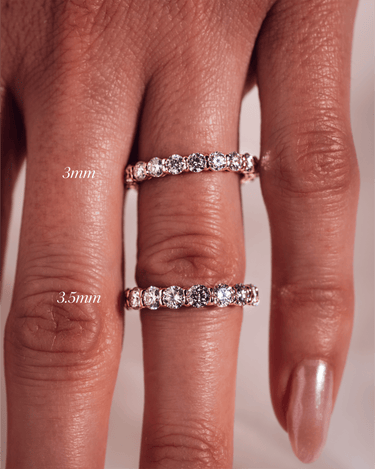 Nicole - Round - Zen Moissanite