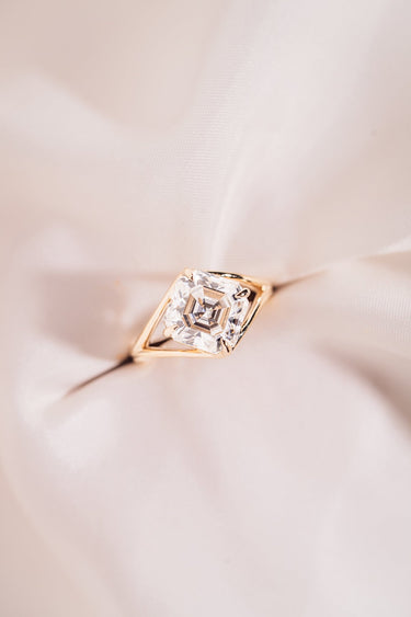 Parker - Asscher - Zen Moissanite
