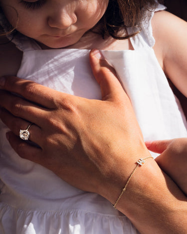 Pavé Initial & Bezel Bracelet - Zen Moissanite