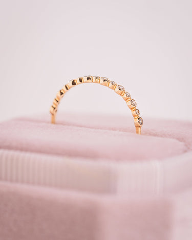 Ready to Ship - Alternating Bezel Lab - Diamond Ring - Zen Moissanite