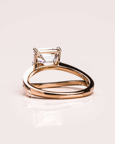 Ready to Ship - Betty - Emerald - Zen Moissanite