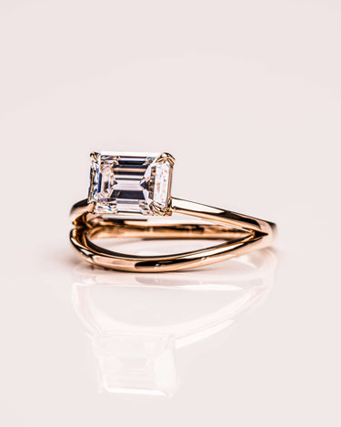 Ready to Ship - Betty - Emerald - Zen Moissanite