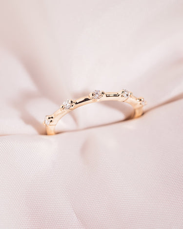 Ready to Ship - Daphne Band - Zen Moissanite