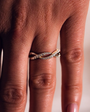Ready to Ship - Everly (Pavé) - Zen Moissanite