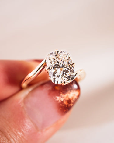 Ready to Ship - Maya - 2.93ct Cushion Lab - Diamond - Zen Moissanite