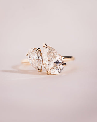 Sienna - Pear - Zen Moissanite