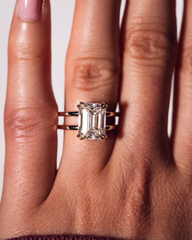 Tess - Emerald - Zen Moissanite