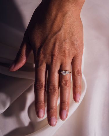 Tiana - Princess & Pear - Zen Moissanite