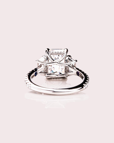 Toscana - Emerald & Trapezoid - Zen Moissanite