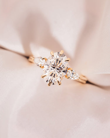 Vicky - Oval & Pear - Zen Moissanite