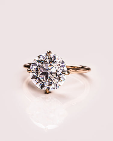 Florence - Round - Zen Moissanite