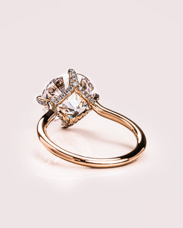 Florence - Round - Zen Moissanite