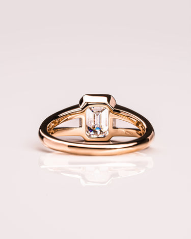 Makenzie - Emerald - Zen Moissanite
