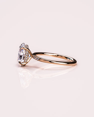 Michelle - Oval - Zen Moissanite
