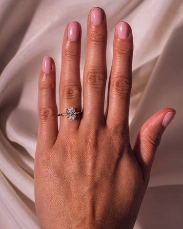 Michelle - Oval - Zen Moissanite