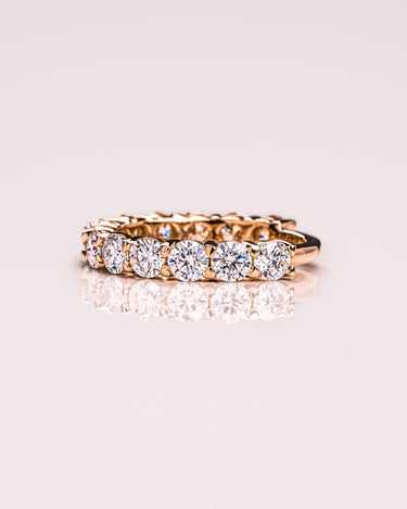 Nicole - Round - Zen Moissanite