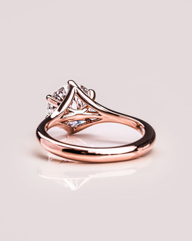 Norma - Round - Zen Moissanite