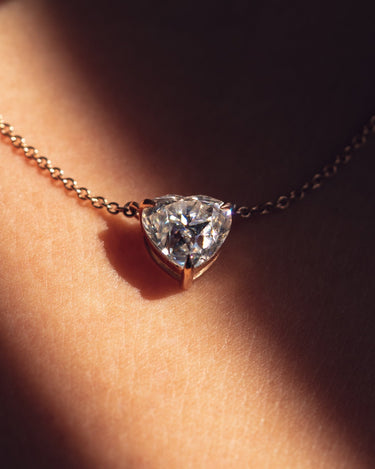 Paris - Heart Pendant - Zen Moissanite