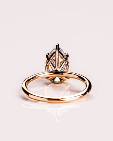 Randi - Pear - Zen Moissanite