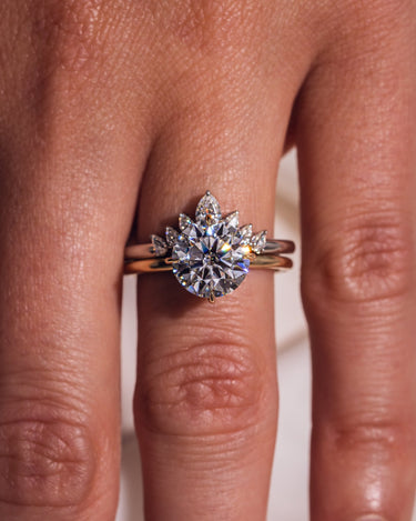 Thalia - Pear - Zen Moissanite