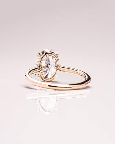 Veronica - Oval - Zen Moissanite