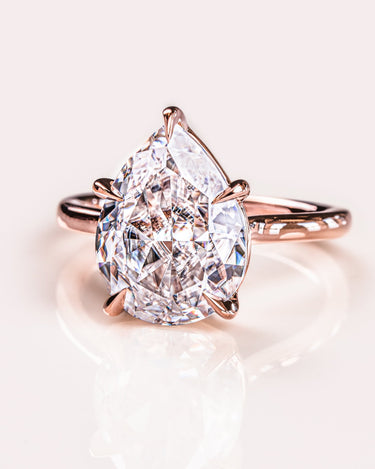 Veronica - Pear - Zen Moissanite