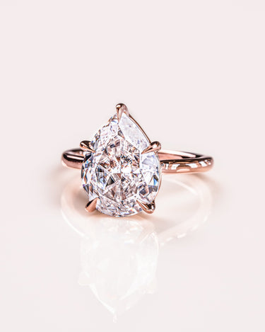 Veronica - Pear - Zen Moissanite